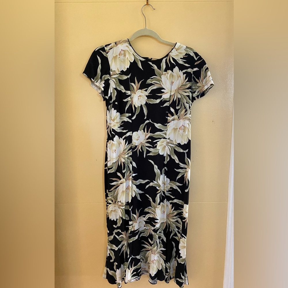Iolani Muu Dress